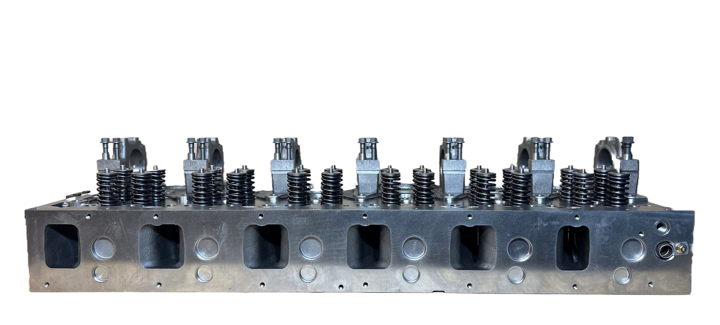 New Cylinder Head for Volvo D13 / Mack MP8